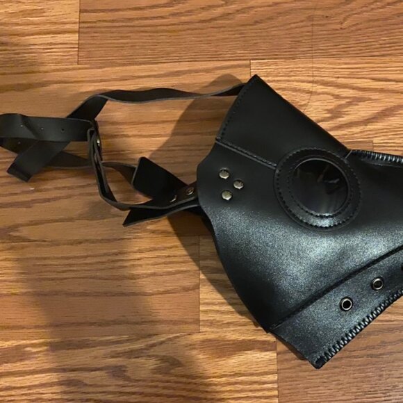 This is  a brand new Plague Doctor Cosplay Mask - Picture 3 of 3